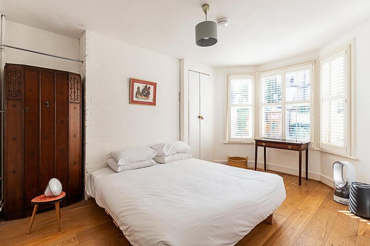 Retro Charm And Modern Comforts *